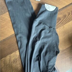 GRAY High-Waisted Leggings